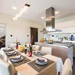 Cozy In With Kitchen Semesterbostad