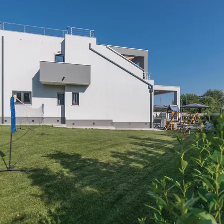 Cozy In With Kitchen Holiday home *