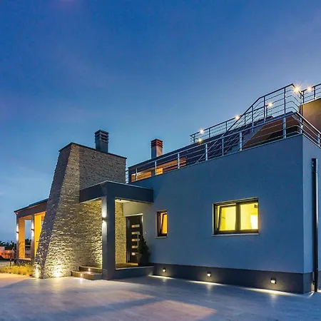 Holiday home Cozy In With Kitchen *