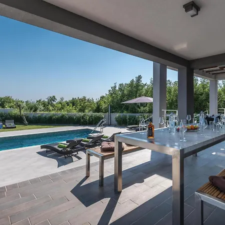 Cozy In With Kitchen Holiday home *