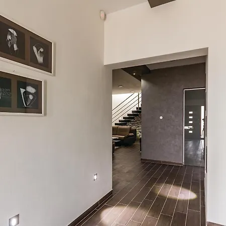 Cozy In With Kitchen Holiday home *