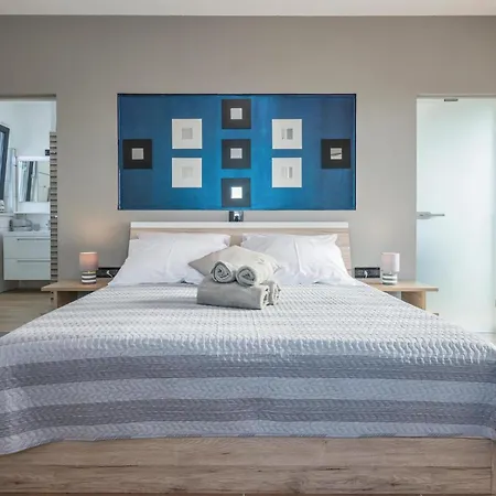 Cozy In With Kitchen Holiday home *