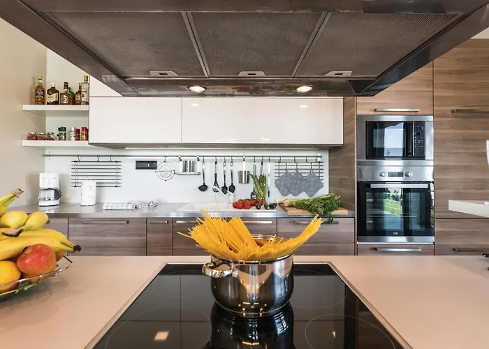 Cozy In With Kitchen Galizana