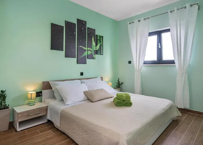 Cozy In With Kitchen 펜션 *