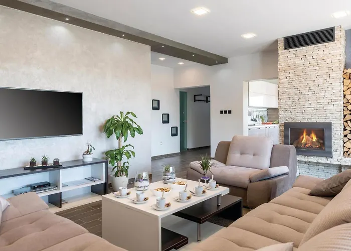 Cozy In With Kitchen *