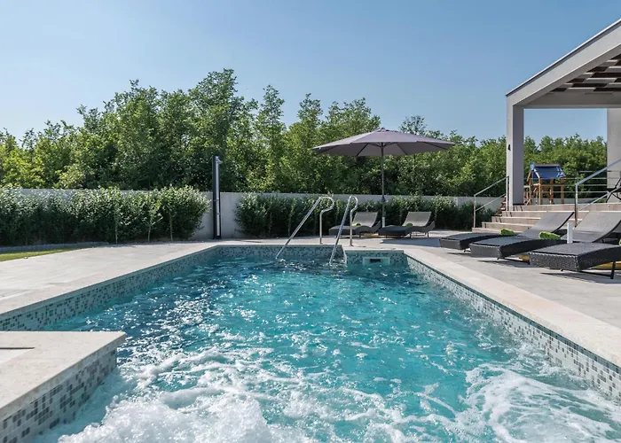 Cozy In With Kitchen 펜션 *